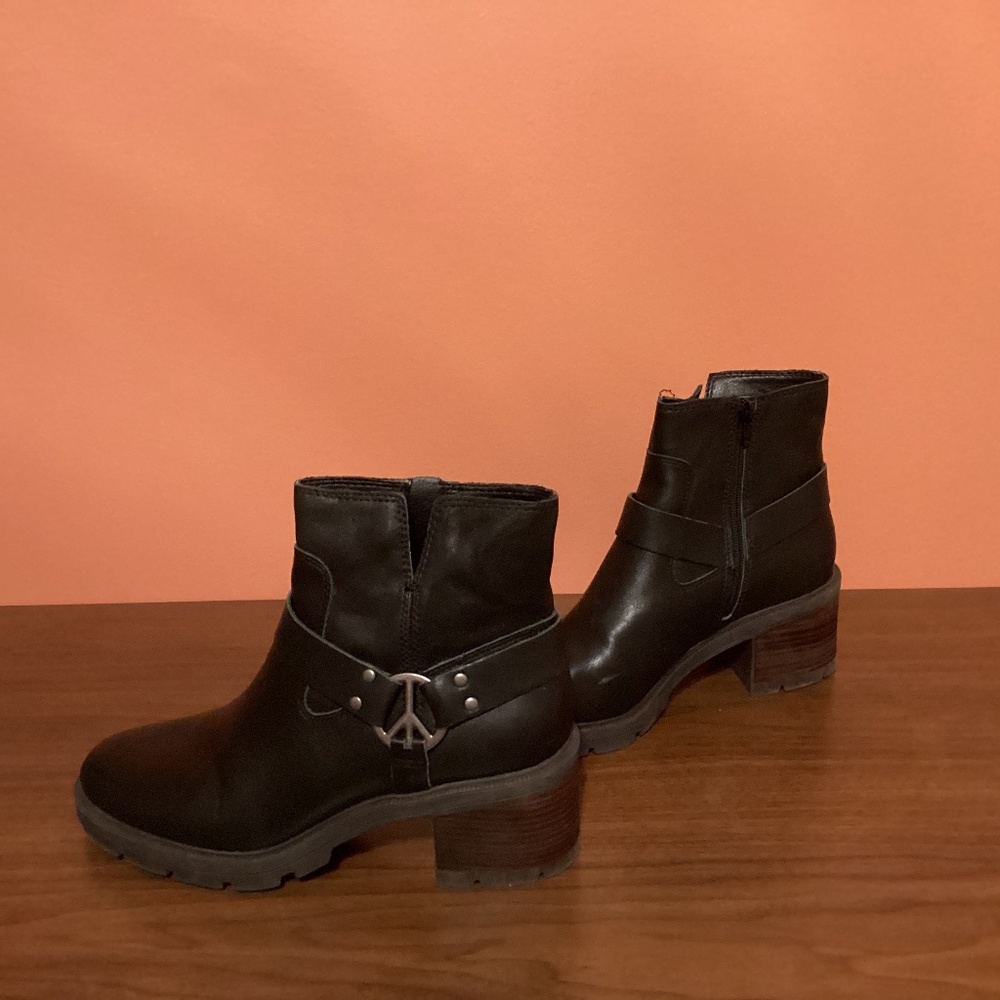 Lucky Brand Soxton Bootie - Size 11- Black